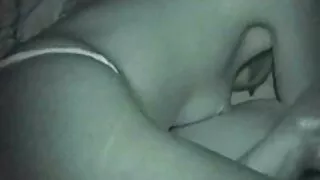 La brune maigre a vu son petit ami à la caméra et a immédiatement réalisé qu'elle allait maintenant jouer avec lui femme mature 40 dans du porno fait maison à la première personne. Le couple a fait une coupe entière d'une baise amateur, dans laquelle cette nana élancée effectue une belle succion et lèche des œufs, puis commence à se taper la chatte avec une coupe de cheveux intime. Une fille avec un cœur sur le pubis montre ses compétences dans le porno privé et reçoit du sperme.