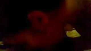 Une MILF affamée de bites n'a pas eu la chance de résister au harcèlement d'un jeune homme dans le sauna. Par conséquent, bientôt la milf chaude a volontiers sucé le nouvel amant et l'a masturbé avec de magnifiques seins. Et quand la femme bien roulée était de la chambre des garçons, il était déjà impossible porno gratuit mature de l'arrêter et elle baisait passionnément dans une casquette rasée jusqu'à ce qu'elle reçoive une éjaculation au visage.