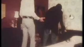 Cette fille effrontée en plein milieu du voyage a dit au chauffeur de taxi qu'elle ne le paierait pas parce qu'elle n'aimait pas l'odeur du sapin de Noël de la voiture. Le mec a immédiatement décidé de lui demander avec sa bite, alors il a commencé à lui faire une pipe. Une brune élancée aux seins élastiques a bien sucé le pénis, matures francaises anal puis a commencé à se livrer à un beau gang bang dans une voiture avec chauffeur. Après le sexe dans ta salope sluti prend du sperme.