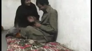 Une fille séduisante à la silhouette ciselée voulait satisfaire au femme mure trompe son mari maximum un mec exigeant. Par conséquent, la fille Se aspettato n'a pas attendu et a commencé à sucer passionnément le gars inquiet et à caresser le pénis veineux avec des mains habiles. Bientôt, la charmante cabane masturbait habilement l'élu avec des jambes élégantes et provoquait une érection plus forte. Après un tel prélude, la séduisante queue de cheval a sauté sur le pénis en érection de l'élu. Ne voulant pas s'arrêter, la jeune cabane a baisé sensuellement avec l'élu dans la position d'un coq