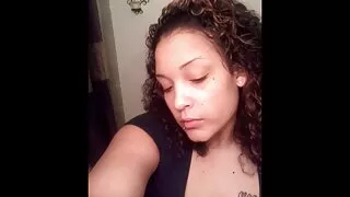 La beauté rousse a essayé de ne pas être modeste devant un homme riche, alors elle a accepté un rendez-vous chez elle. L'amant dépravé n'a pas fait attendre la séduisante salope et a rapidement sa section, alors elle a commencé à plaire au Cunnilingus. La nympho maigre est devenue follement excitée et a commencé à plaire magistralement au partenaire corrompu avec une pipe. Bientôt, le poivre anxieux a pété une délicieuse ronde mature salope dans une chatte serrée et l'a forcée à crier fort de plaisir. Et quand la chatte chaude était saturée d'orgasmes puissants, le libertin l'aspergeait de sperme chaud de la chatte aux petits seins.