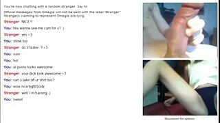 Une belle fille n'est pas opposée à gagner de l'argent supplémentaire et est toujours prête à écarter les jambes devant un homme riche. Par conséquent, quand un mec lubrique a roulé avec une chienne Se se, la beauté tatouée a brillé devant le petit ami avec un cul élastique et a sucé dans la rue. La beauté sensuelle était assez excitée et a rapidement accepté de baiser un homme dans un environnement plus confortable. Le poivre vulgaire a rapidement amené une mature mince nue queue de cochon tatouée dans la chaufferie de sa maison, où il a baisé chaud dans une chatte rasée et nakonchal dans la bouche de travail.