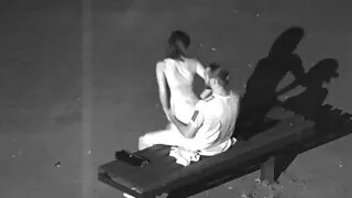 Le coursier a apporté son colis pour une fille belle et solitaire et a finalement bien baisé avec cette jolie chienne. Davalka commence à sucer sa bite dure, puis se met enfin sur lui et commence à baiser dans le cul avec elle en entier. Le mec fait noblement frire sa nouvelle copine mature femme video dans son vagin mouillé jusqu'aux couilles, après quoi il ne supporte plus la pression et lui tire dessus au visage après un gang bang anal.