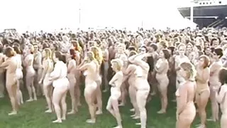 La fille a remarqué que son mari avait misé un eldak sur un babysitter rouge L'homme aimait encore plus sa femme quand il a reçu la permission de baiser une jeune fille et après une pipe, il a commencé à tirer blonde mature porno les deux chiennes sur la bite. La beauté mariée a d'abord reçu une grosse bite dans le capot, puis a cédé la place à une babysitter lubrique