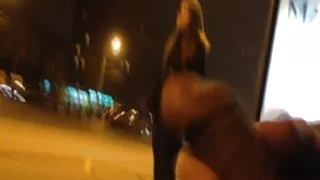 Une escorte d'élite avec un cul élastique et un corps élancé a été appelée à une fête glamour, après quoi il a l'intention de la baiser dans tous les trous avec des bites épaisses. La chienne se montre sans vêtements et développe un trou du cul à l'aide d'un gode, après quoi elle commence à participer à des gang bangs. Les mecs la font sucer et font une double pénétration, après quoi ils la mettent à femme mature ronde porno genoux et lui remplissent le visage et la bouche de sperme épais.